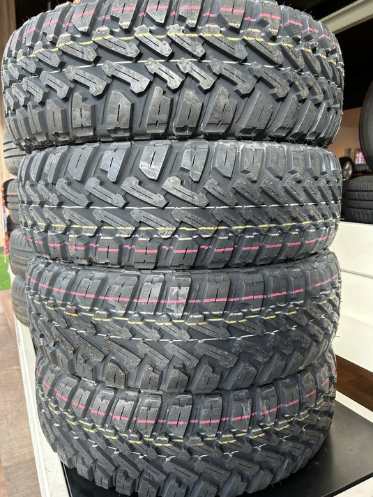 K15-0008 ナンカン 夏タイヤ ＮＫ　4Ｘ4ＷＤ　M/T 165/60Ｒ15