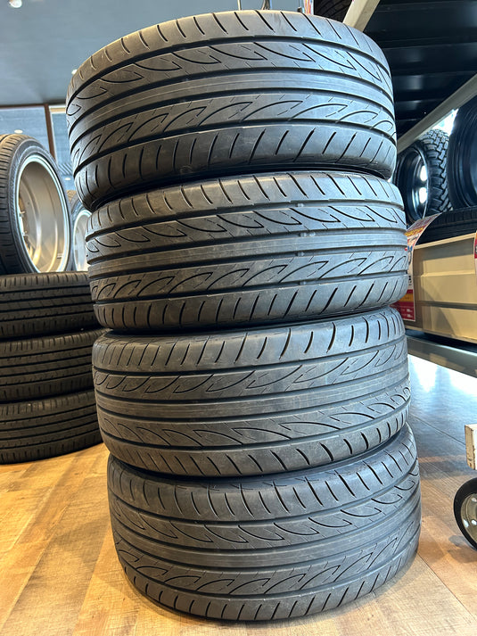 F17-0005 ヨコハマ 夏タイヤ ｱﾄﾞﾊﾞﾝ　V701 235/45Ｒ17