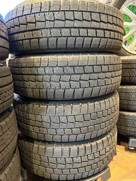 F15-0012ダンロップｳｨﾝﾀｰﾏｯｸｽ　WM01185/65Ｒ15スタッドレス