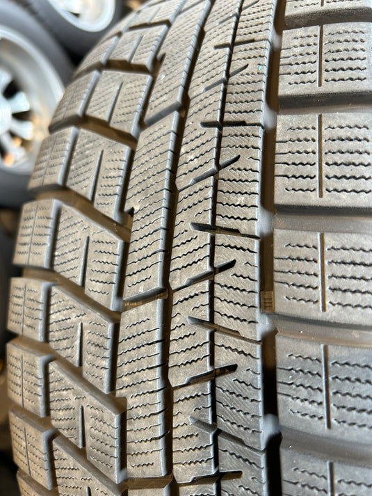 F16-0016ヨコハマｱｲｽｶﾞｰﾄﾞIG60215/60Ｒ16スタッドレス