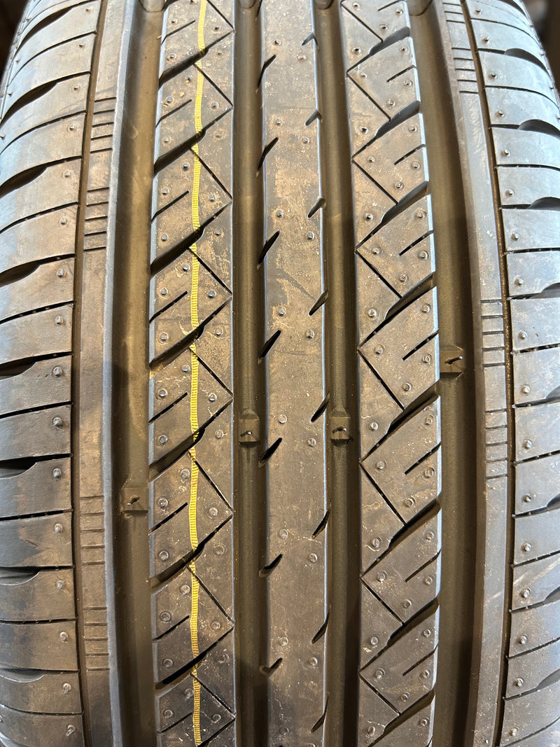 ギャラリービューアに画像をロードする, F14-0026 海外製 G FIT AS01 175/65Ｒ14 夏タイヤ ﾉｰﾄ､ｳﾞｨｯﾂ、ﾌﾞｰﾝ
