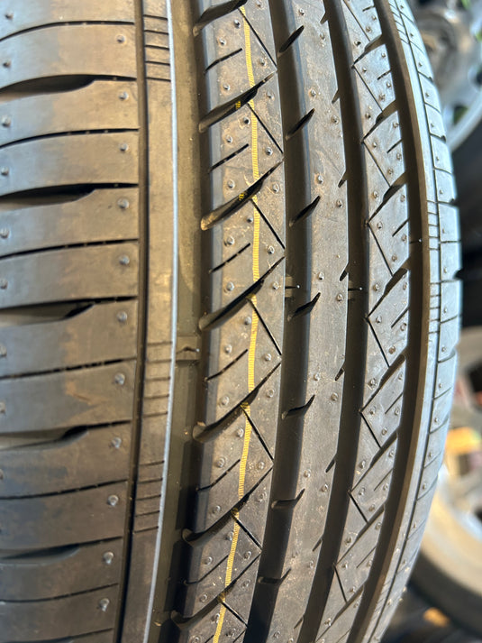F14-0026 海外製 夏タイヤ G FIT AS01 175/65Ｒ14