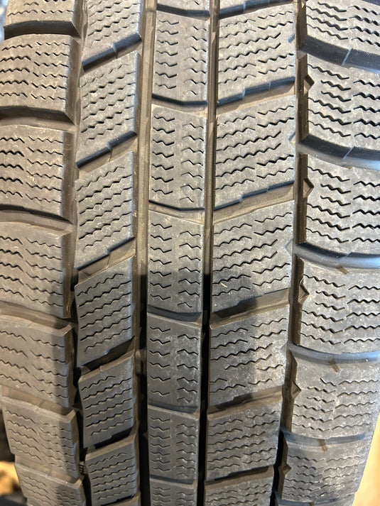 F15-0042オートバックスﾉｰｽﾄﾚｯｸＮ５195/65Ｒ15スタッドレス