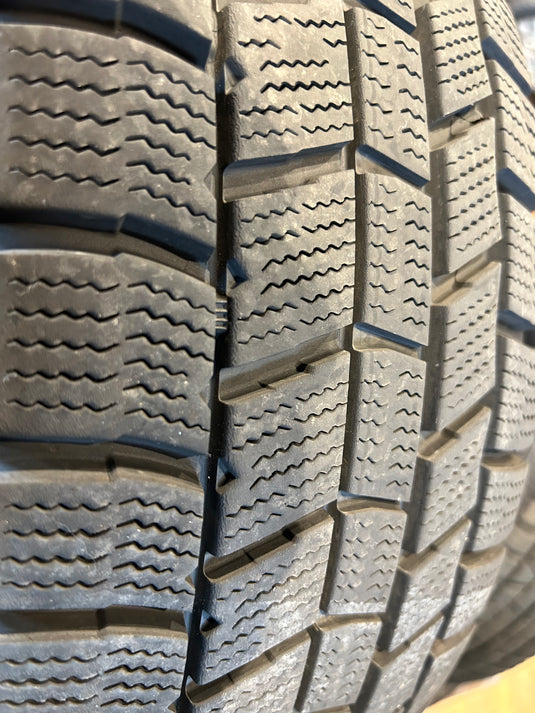 F15-0042オートバックスﾉｰｽﾄﾚｯｸＮ５195/65Ｒ15スタッドレス