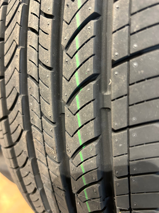 SUV-0035海外製 NEOLAND　C570225/65Ｒ17夏タイヤ