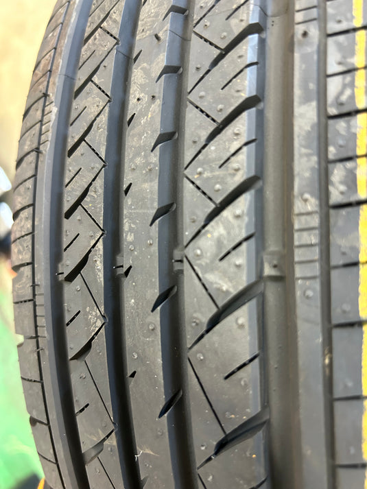 F15-0045輸入タイヤLauFenn　ＧFIT175/65Ｒ15夏タイヤ