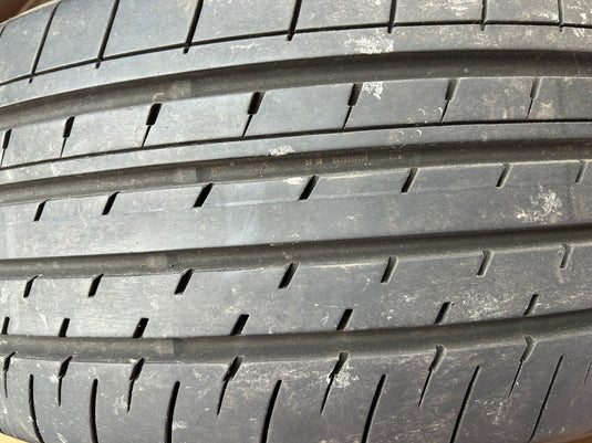 T-057 ヨコハマ 夏タイヤ ﾌﾞﾙｰｱｰｽＸT 235/55Ｒ20