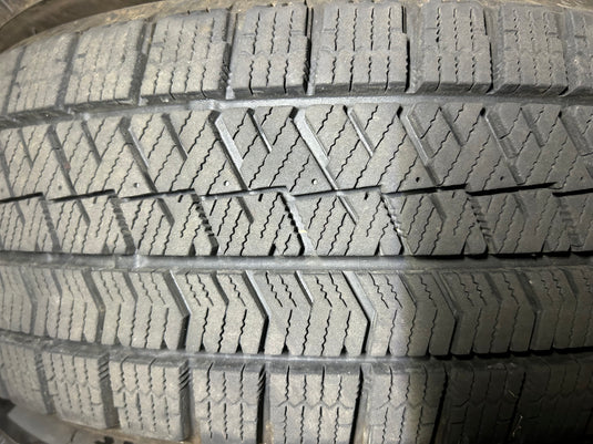 T-024ブリヂストンﾌﾞﾘｻﾞｯｸ　VRX2165/55Ｒ15 スタッドレス