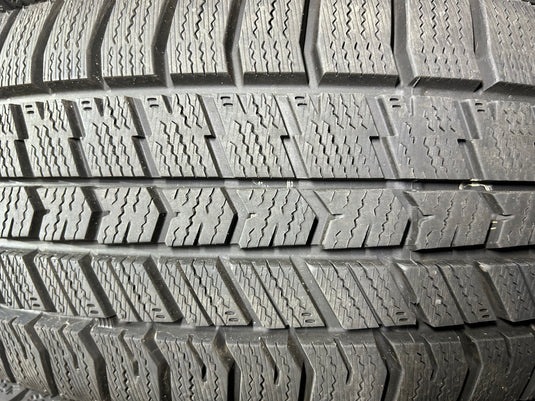T-030 グッドイヤー スタッドレス ｱｲｽﾅﾋﾞ 195/65Ｒ15