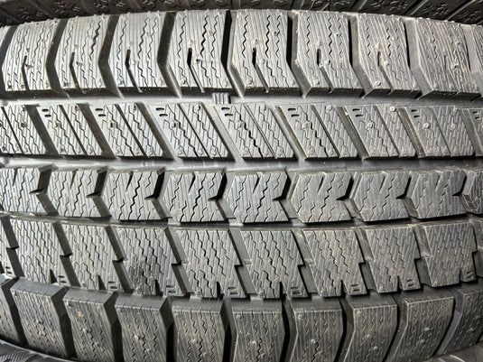 T-030 グッドイヤー スタッドレス ｱｲｽﾅﾋﾞ 195/65Ｒ15