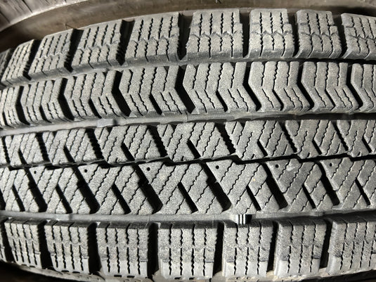 T-019ブリヂストンﾌﾞﾘｻﾞｯｸ　VRX2155/65Ｒ14 スタッドレス