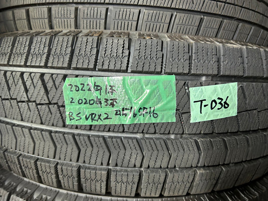 T-036ブリヂストンﾌﾞﾘｻﾞｯｸ　VRX2215/65Ｒ16 スタッドレス