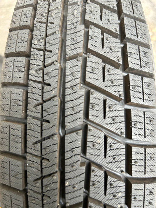 T-011ヨコハマｱｲｽｶﾞｰﾄﾞ　iG60145/80Ｒ13 スタッドレス