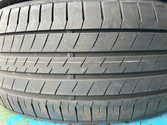 T-064ダンロップﾙ･ﾏﾝＶ225/45Ｒ19 夏タイヤ