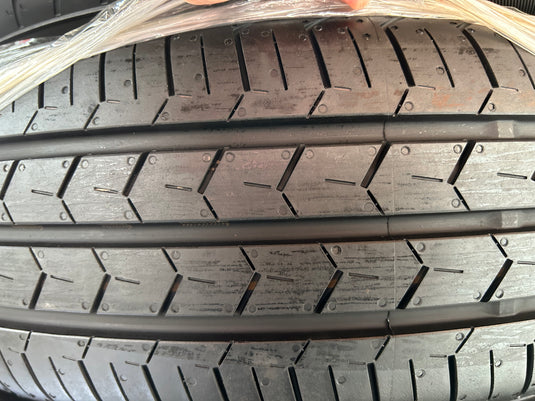 T-050ヨコハマﾌﾞﾙｰｱｰｽFE　AE30165/65Ｒ15 夏タイヤ