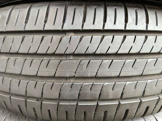 T-054 ダンロップ 夏タイヤ ｴﾅｾｰﾌﾞ　EC204 215/60Ｒ16