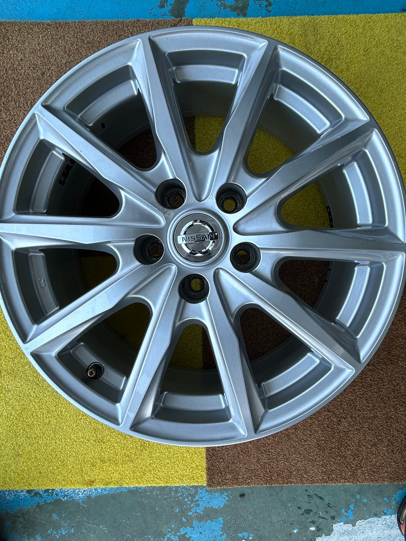 ギャラリービューアに画像をロードする, H-008 ﾆｯｻﾝ
