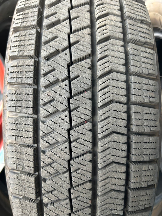 T-067ブリヂストンﾌﾞﾘｻﾞｯｸ　VRX2155/65Ｒ14 スタッドレス