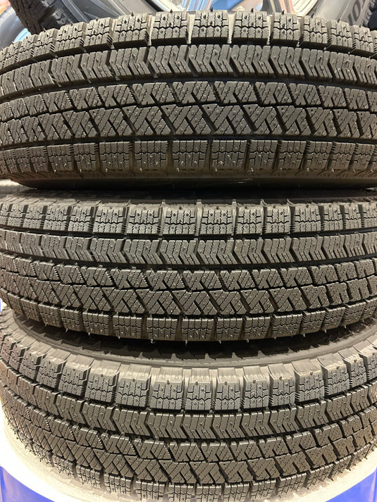 K13-0017ブリヂストンVRX2145/80Ｒ13スタッドレス