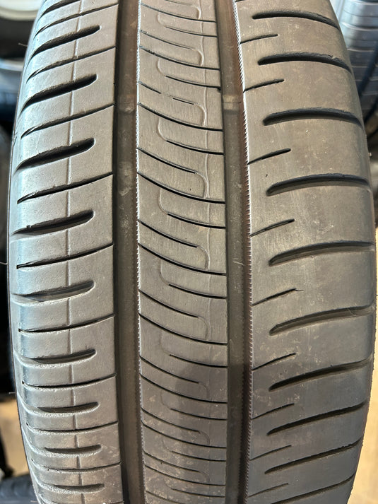 F15-0051ダンロップｴﾅｾｰﾌﾞRV505195/65Ｒ15夏タイヤ