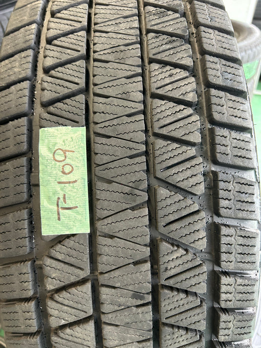 T-109ブリヂストンDM-V3275/70Ｒ16 スタッドレス