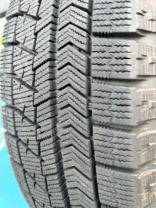 K15-0031ブリヂストンﾌﾞﾘｻﾞｯｸ　VRX165/60Ｒ15スタッドレス