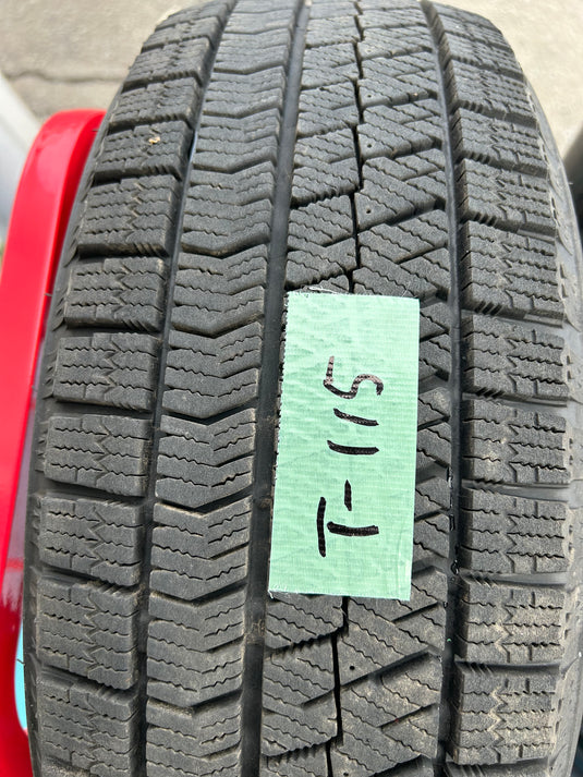 T-115ブリヂストンﾌﾞﾘｻﾞｯｸ　VRX2185/60Ｒ15 スタッドレス