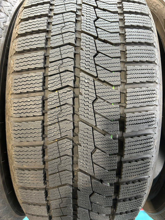 T-120トーヨーｵﾌﾞｻﾞｰﾌﾞ　GIZ2215/50Ｒ17 スタッドレス