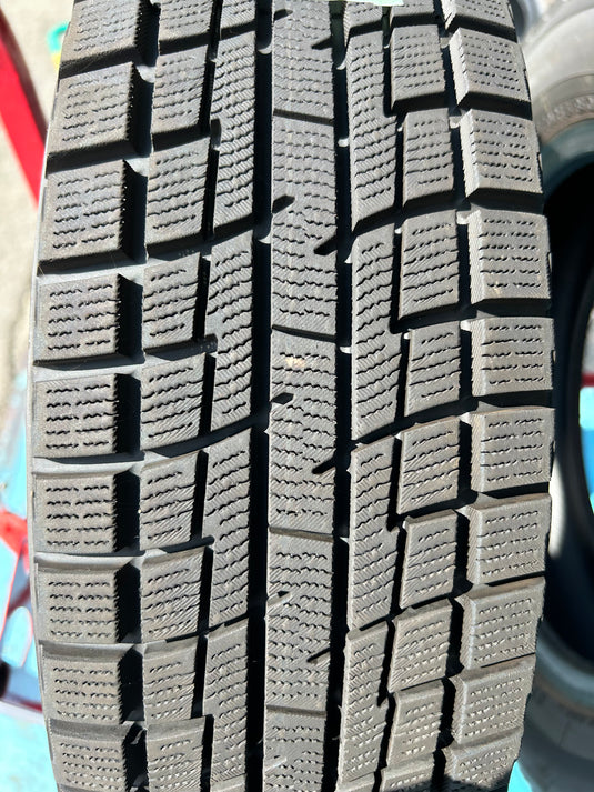 T-121他社専売品ﾌﾟﾗｸﾃｨﾊﾞ　BP02 ﾁﾗｼ165/70Ｒ14 スタッドレス