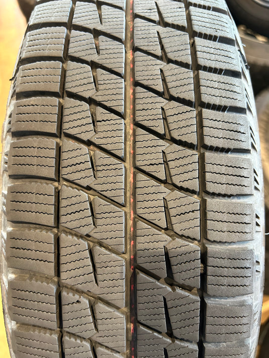 F15-0056オートバックスｱｲｽ　ｴｽﾎﾟﾙﾃ175/65Ｒ15スタッドレス