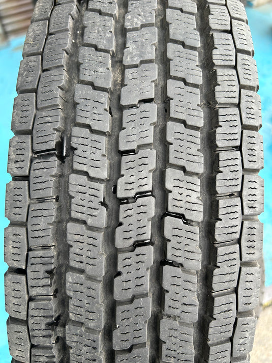 V-0021ヨコハマｱｲｽｶﾞｰﾄﾞ　IG91195/80Ｒ15スタッドレス