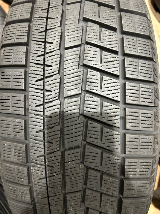 T-134ヨコハマｱｲｽｶﾞｰﾄﾞ　IG60225/55Ｒ17 スタッドレス