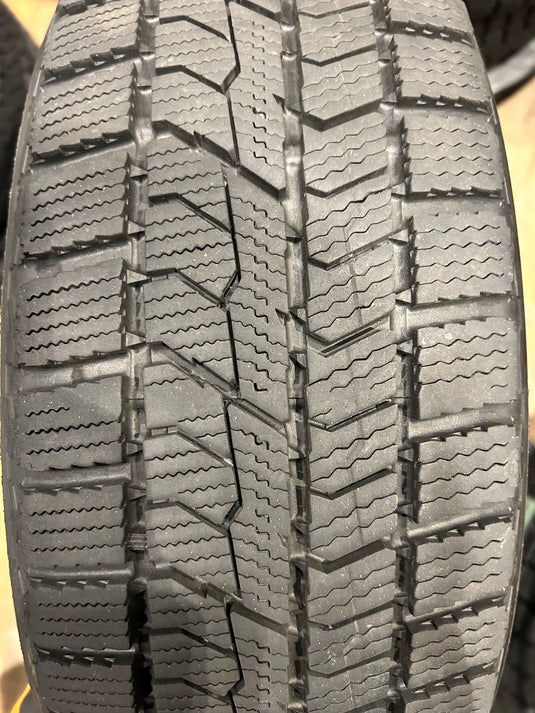 T-138トーヨーｵﾌﾞｻﾞｰﾌﾞ　GIZ2175/65Ｒ14 スタッドレス