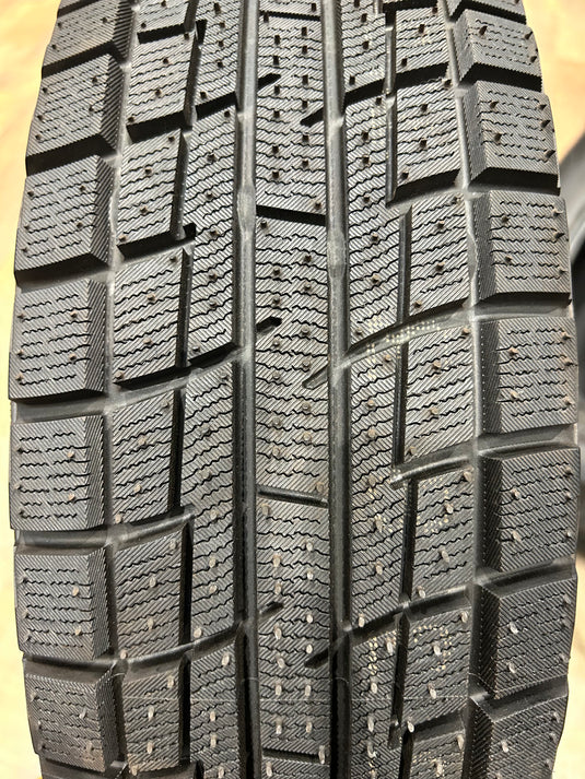 T-141他社専売品ﾌﾟﾗｸﾃｨﾊﾞｱｲｽ BP02175/65Ｒ14 スタッドレス