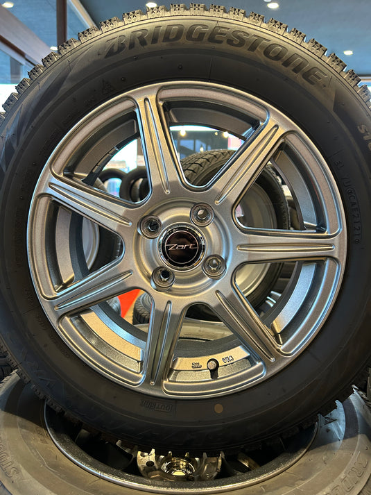 F15-0061 ブリヂストン スタッドレス ﾌﾞﾘｻﾞｯｸ　VRX2 175/65Ｒ15