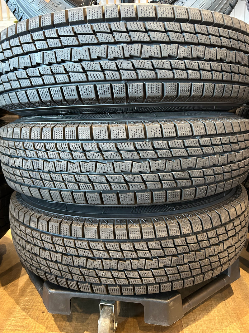 ギャラリービューアに画像をロードする, K15-0032グッドイヤーｱｲｽﾅﾋﾞ　SUV175/80Ｒ16スタッドレス
