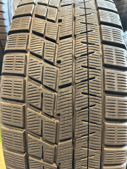 F17-0035ヨコハマｱｲｽｶﾞｰﾄﾞ　IG60215/55Ｒ17スタッドレス