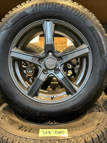 SUV-0047ブリヂストンﾌﾞﾘｻﾞｯｸ　DM-V3225/65Ｒ17スタッドレス