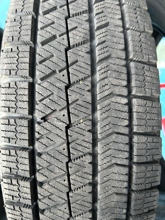 T-154 ブリヂストン スタッドレス ﾌﾞﾘｻﾞｯｸ　VRX2 165/65Ｒ15