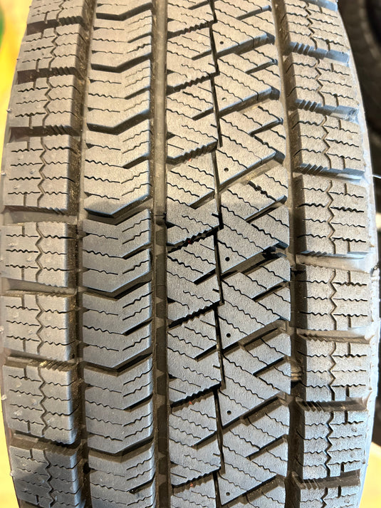 K14-0065ブリヂストンﾌﾞﾘｻﾞｯｸ　VRX2155/65Ｒ14スタッドレス