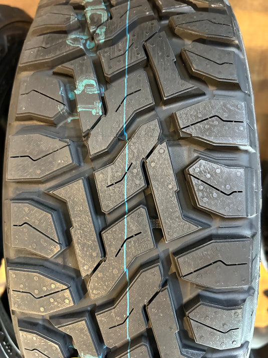 T-187トーヨーOPEN COUNTRY R/T165/60Ｒ15夏タイヤ