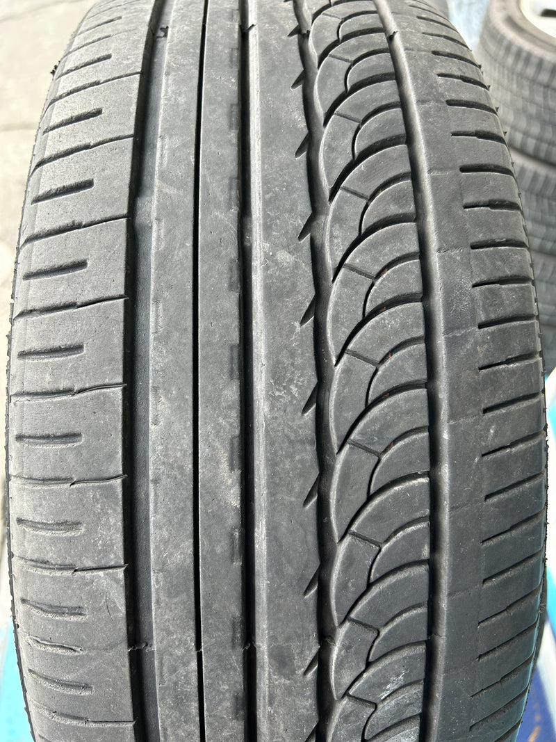 ギャラリービューアに画像をロードする, F18-0008 ナンカン 夏タイヤ AS-1 215/40Ｒ18
