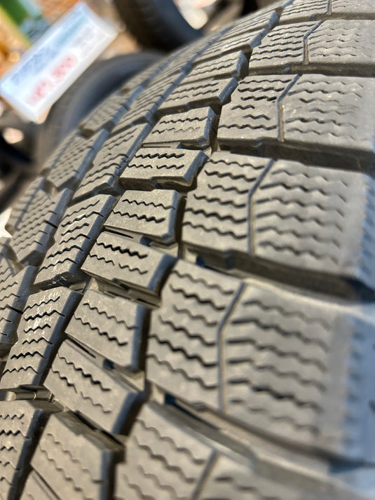 F15-0070ダンロップｳｨﾝﾀｰﾏｯｸｽ　WM02195/65Ｒ15スタッドレス