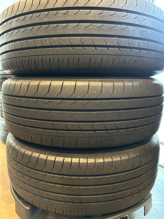 F16-0049 ヨコハマ 夏タイヤ ﾌﾞﾙｰｱｰｽ　RV03 205/60Ｒ16