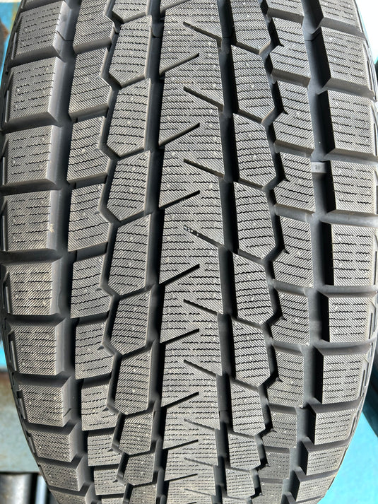 T-211ヨコハマｱｲｽｶﾞｰﾄﾞ　G075275/50Ｒ20 スタッドレス