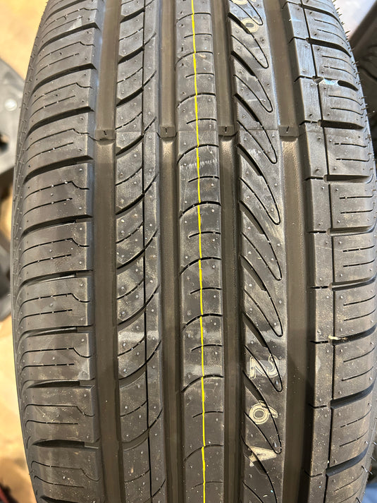 T-209ロードストーンEUROVIS　HP02215/65Ｒ16 夏タイヤ
