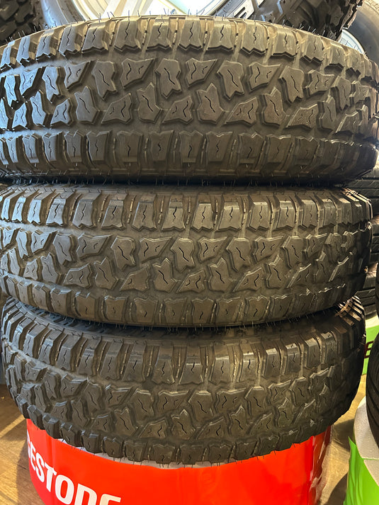 K15-0035 海外製 夏タイヤ ｴｸｽﾄﾘｰﾑ　R/T　ﾏｯﾄT 175/80Ｒ16