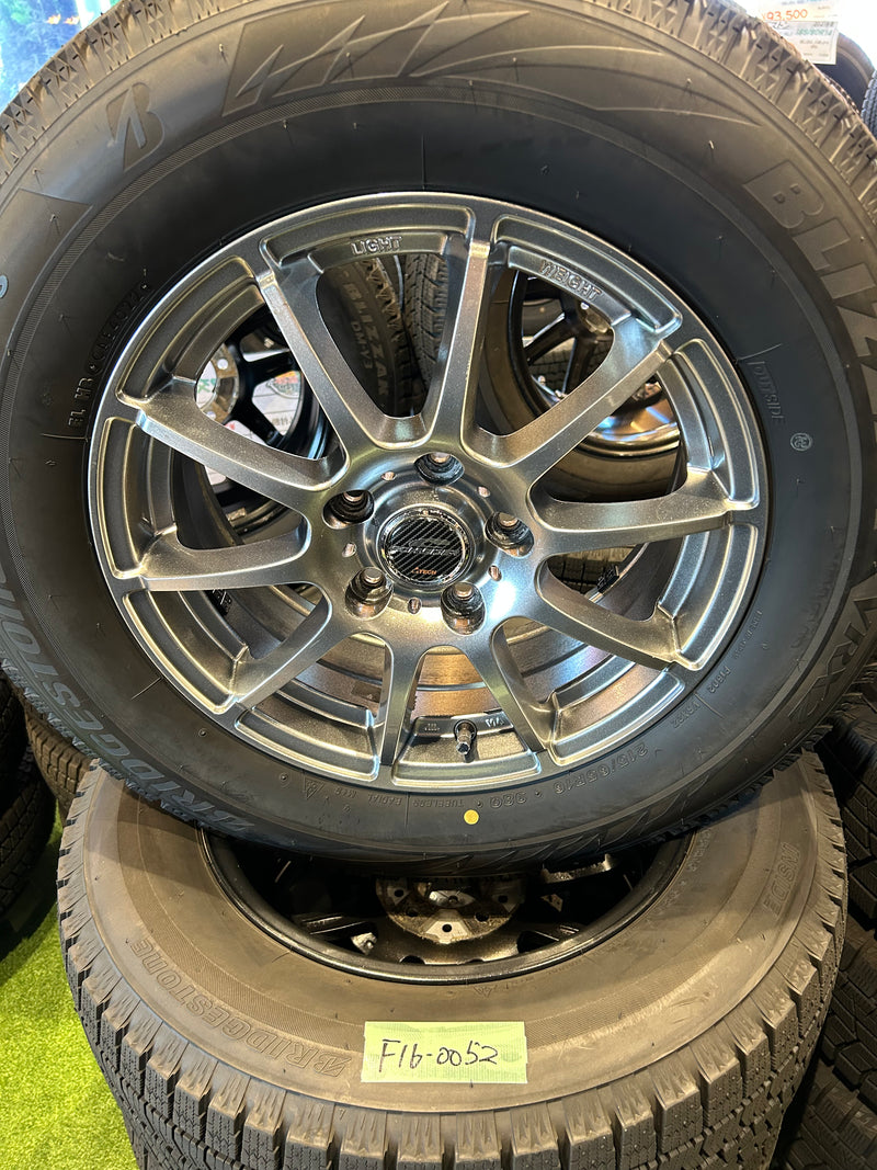ギャラリービューアに画像をロードする, F16-0052ブリヂストンﾌﾞﾘｻﾞｯｸ　VRX2215/65Ｒ16スタッドレス
