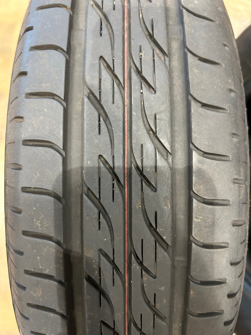 ギャラリービューアに画像をロードする, T-215ブリヂストンﾈｸｽﾄﾘｰ155/70Ｒ13 夏タイヤ
