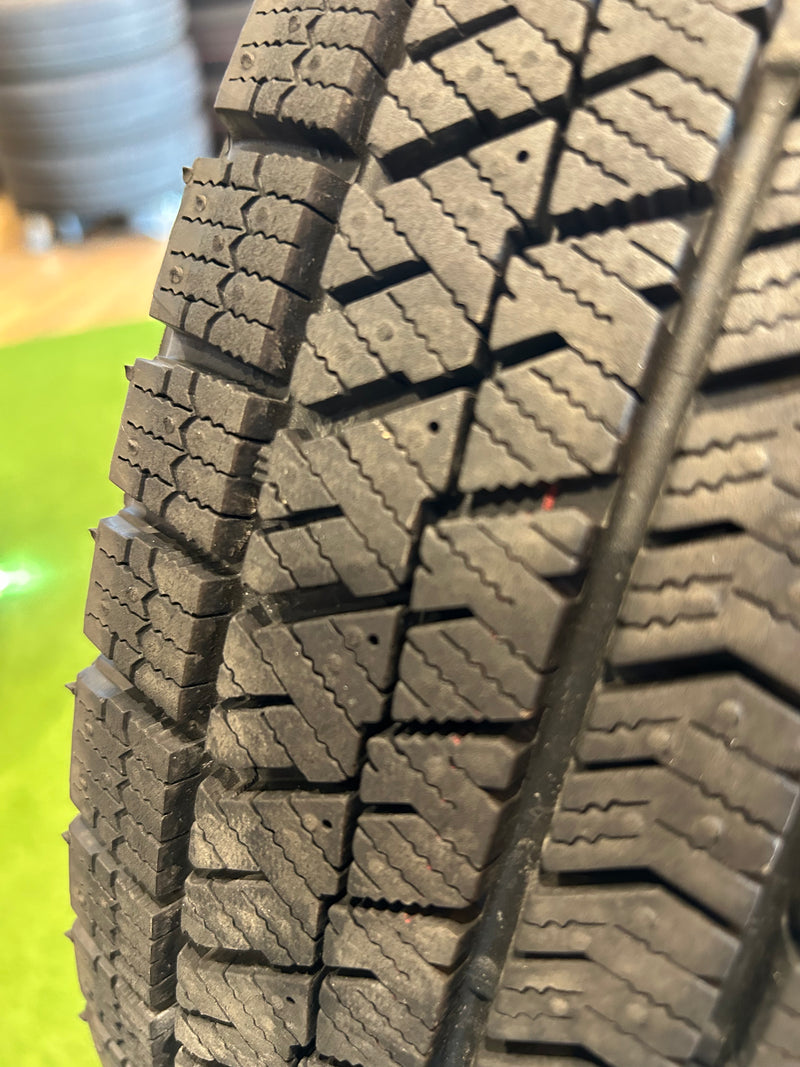 ギャラリービューアに画像をロードする, K14-0079ブリヂストンﾌﾞﾘｻﾞｯｸ　VRX2155/65Ｒ14スタッドレス
